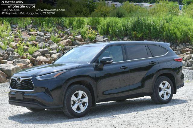 used 2022 Toyota Highlander car, priced at $30,995