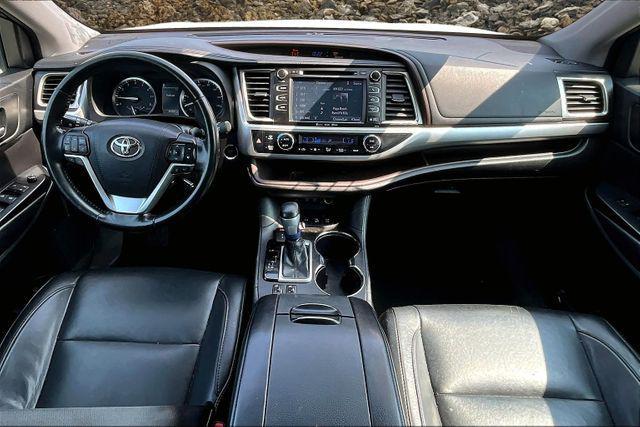 used 2018 Toyota Highlander car, priced at $21,995