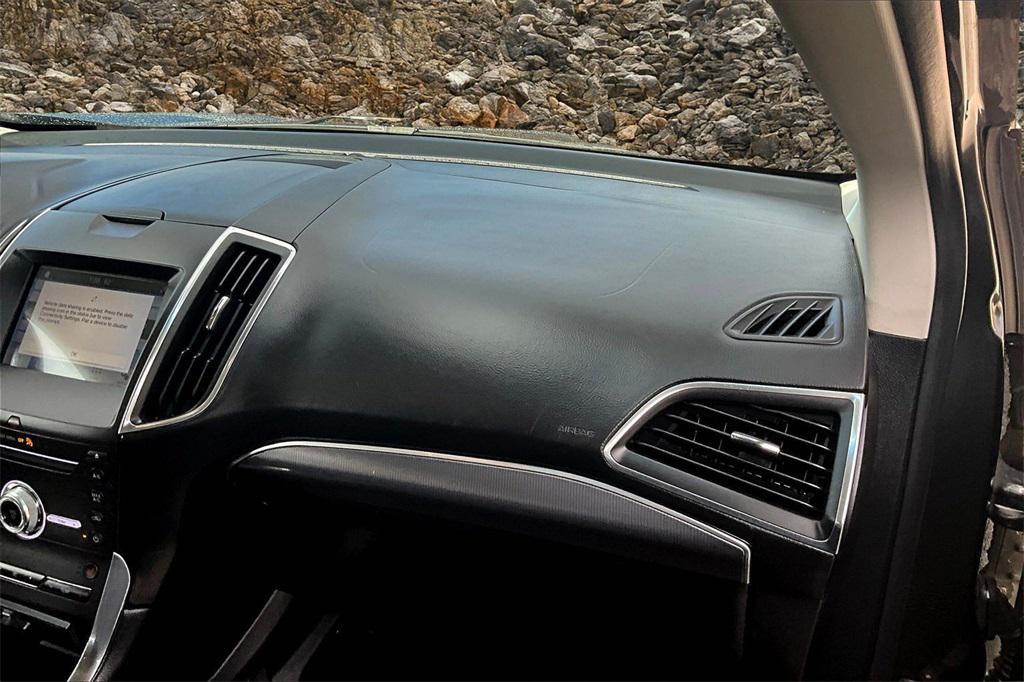 used 2019 Ford Edge car, priced at $13,495