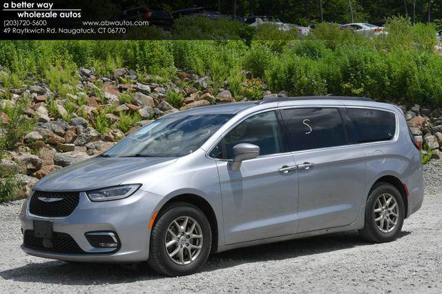 used 2021 Chrysler Pacifica car, priced at $17,995
