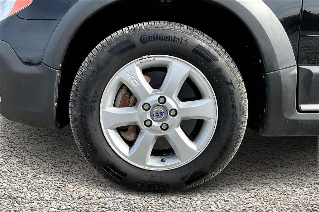 used 2013 Volvo XC70 car, priced at $11,995