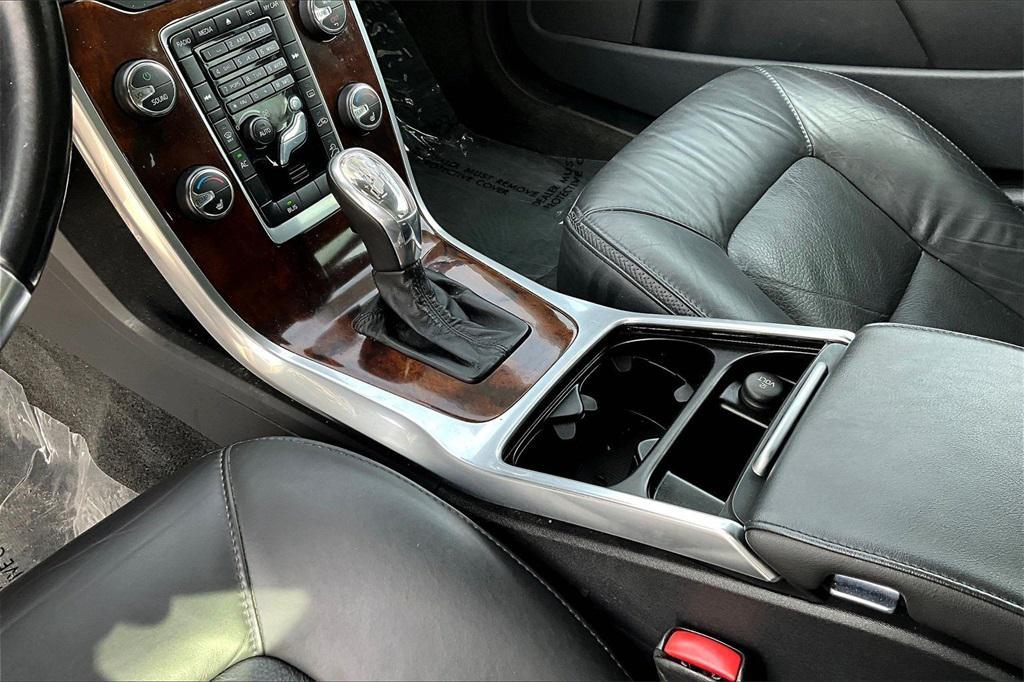 used 2013 Volvo XC70 car, priced at $11,995