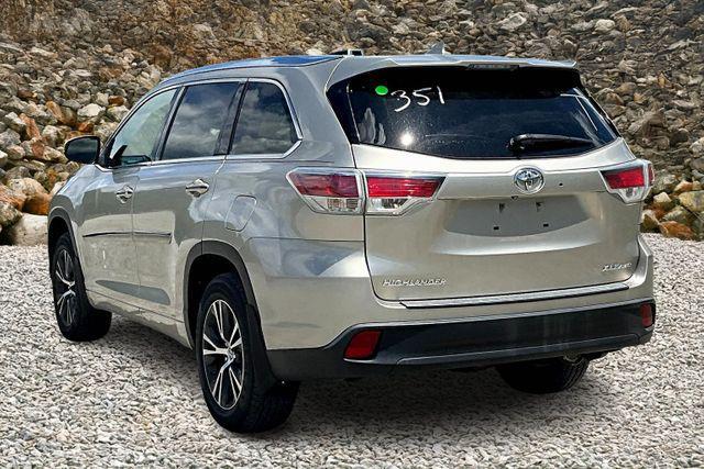 used 2016 Toyota Highlander car, priced at $15,995