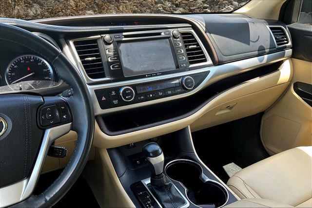used 2016 Toyota Highlander car, priced at $15,995