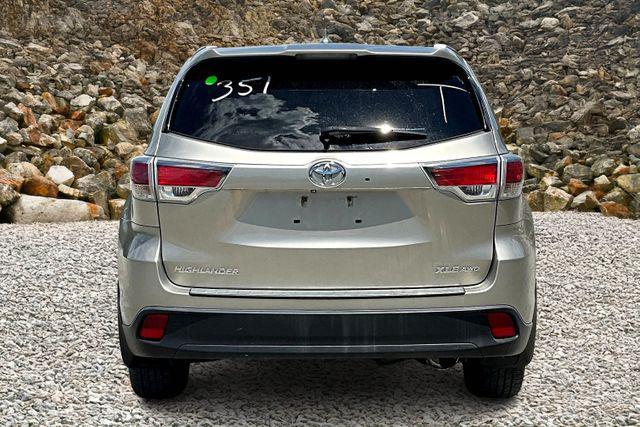 used 2016 Toyota Highlander car, priced at $15,995
