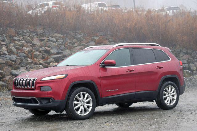 used 2015 Jeep Cherokee car, priced at $10,995