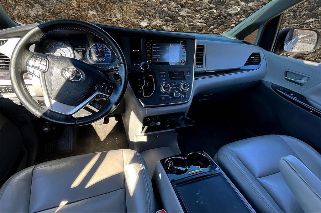 used 2018 Toyota Sienna car, priced at $21,995