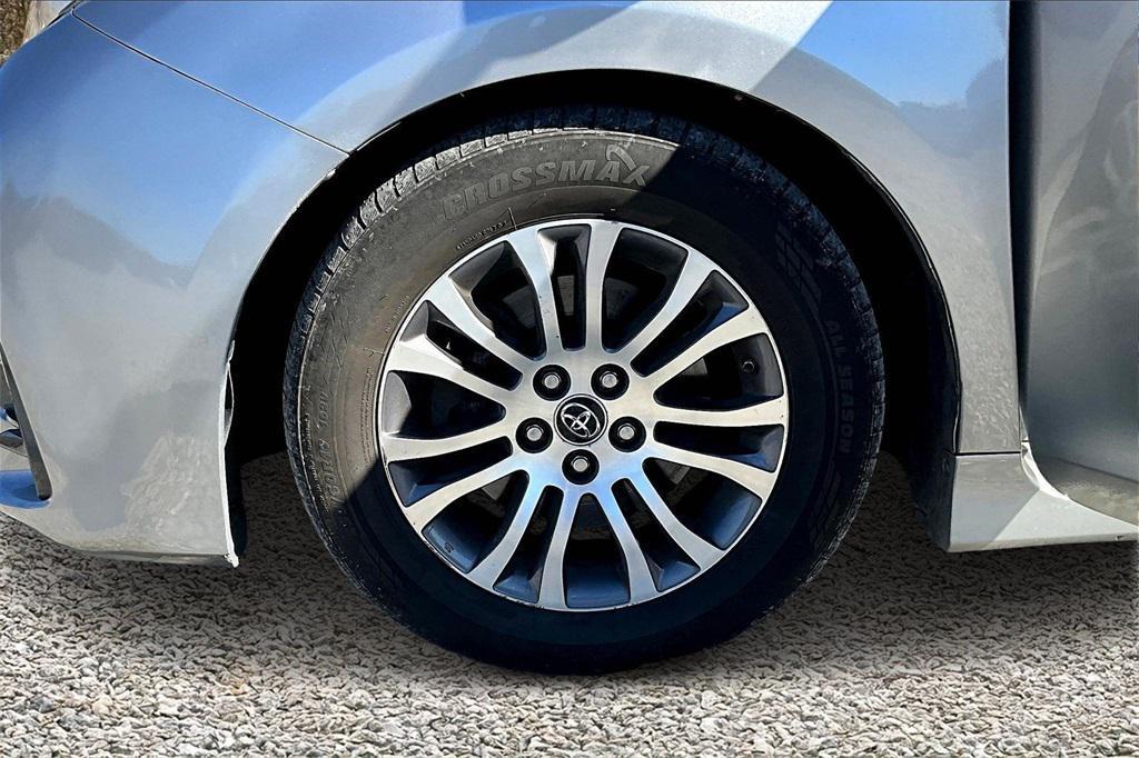 used 2018 Toyota Sienna car, priced at $21,995