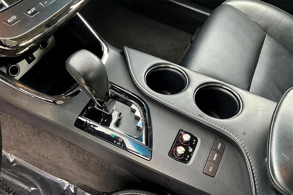 used 2015 Toyota Avalon car, priced at $14,995