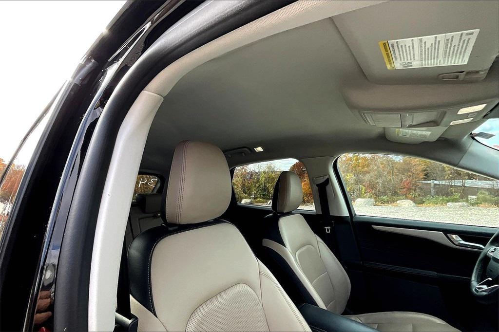 used 2022 Ford Escape car, priced at $14,995