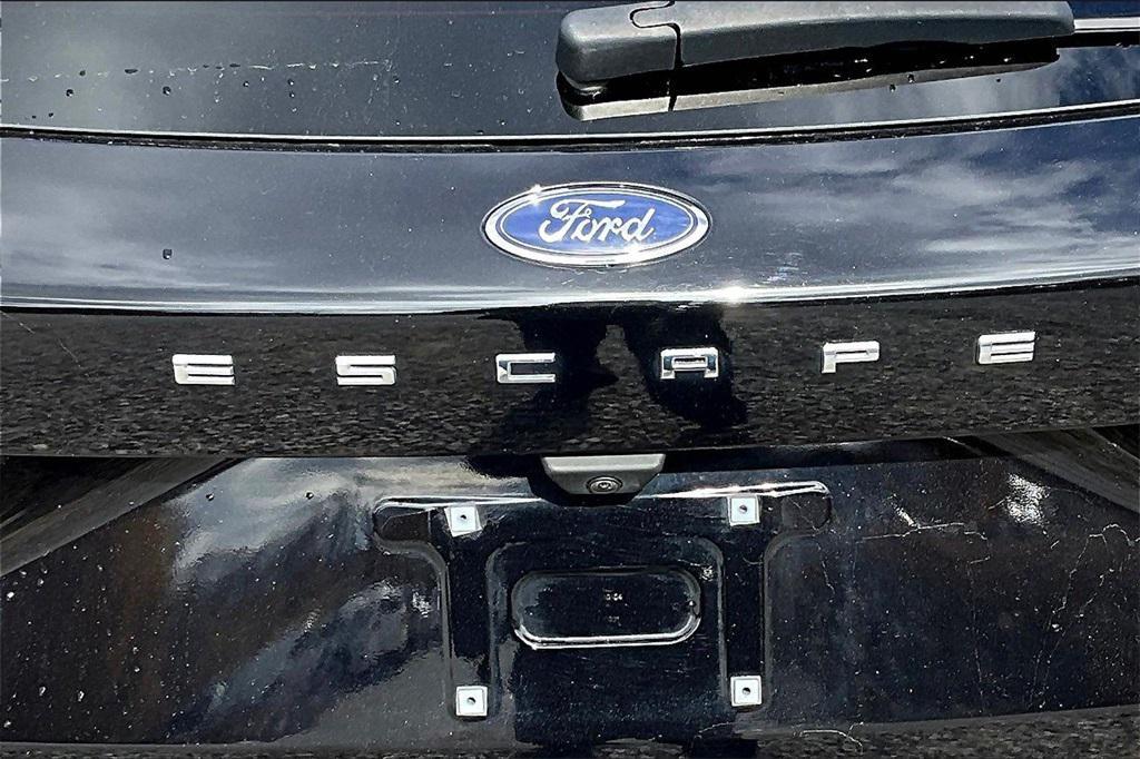 used 2022 Ford Escape car, priced at $14,995