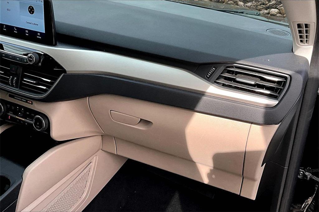 used 2022 Ford Escape car, priced at $14,995