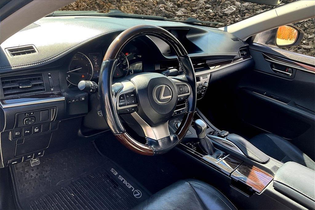 used 2016 Lexus ES 350 car, priced at $16,995