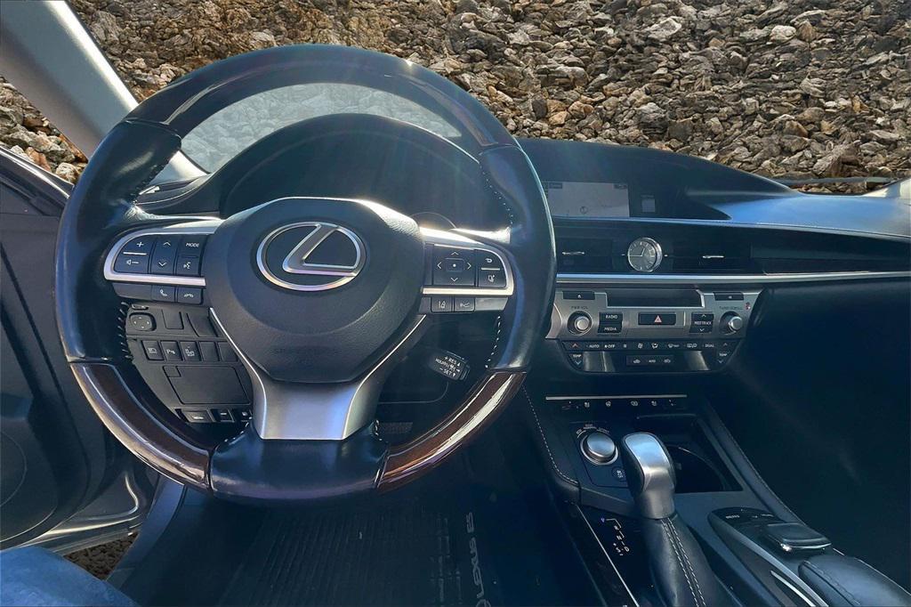 used 2016 Lexus ES 350 car, priced at $16,995