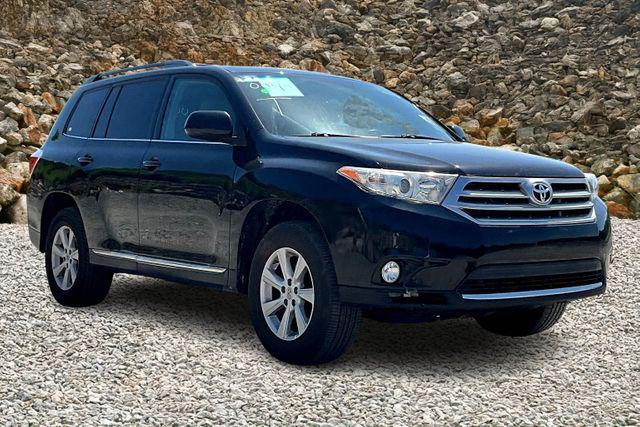 used 2012 Toyota Highlander car, priced at $12,995
