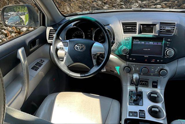 used 2012 Toyota Highlander car, priced at $12,995