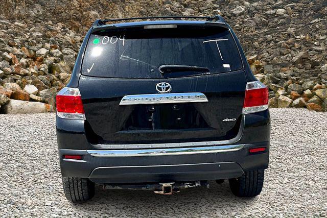 used 2012 Toyota Highlander car, priced at $12,995