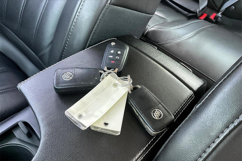 used 2015 Buick Regal car, priced at $9,995