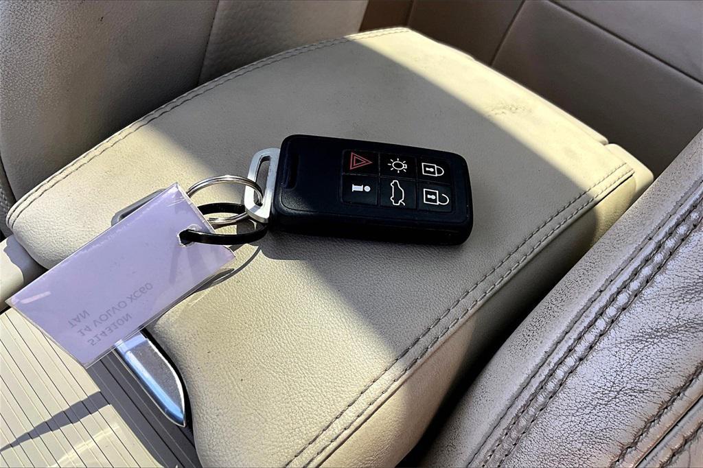 used 2014 Volvo XC60 car, priced at $10,995
