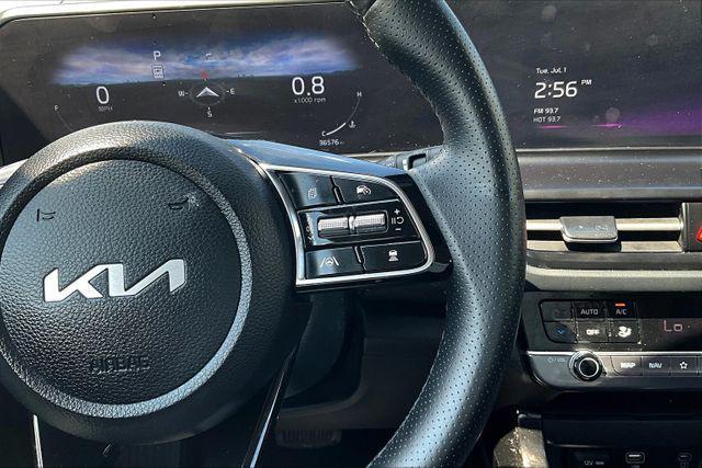used 2025 Kia Seltos car, priced at $25,995