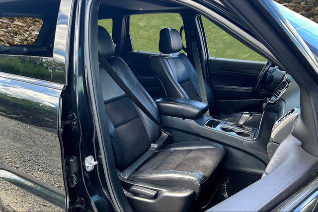 used 2020 Jeep Grand Cherokee car, priced at $19,995
