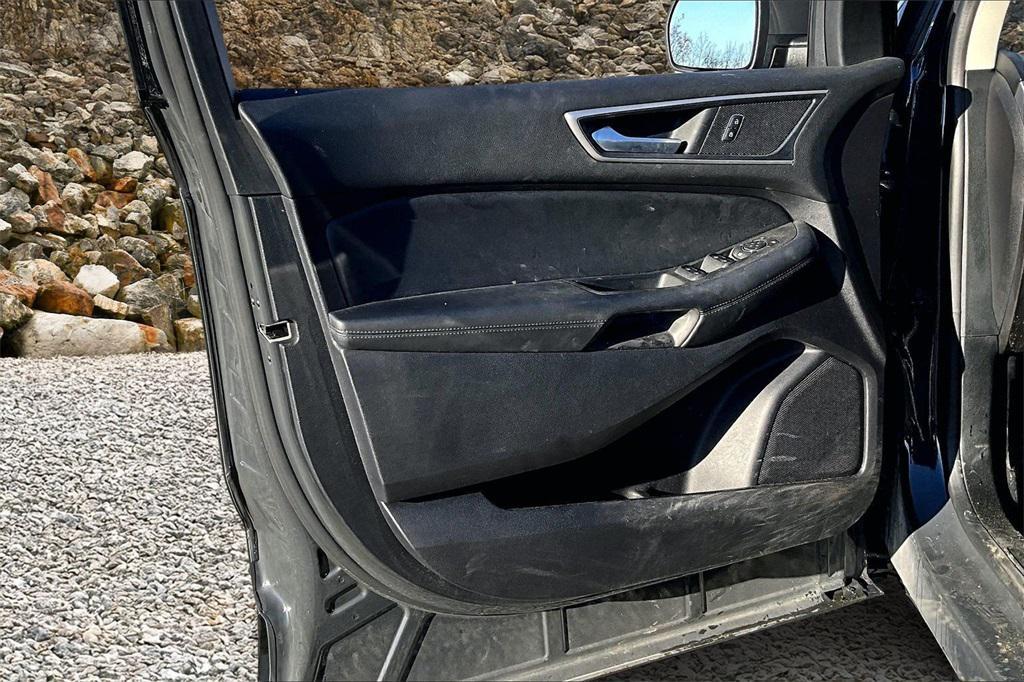 used 2021 Ford Edge car, priced at $19,995