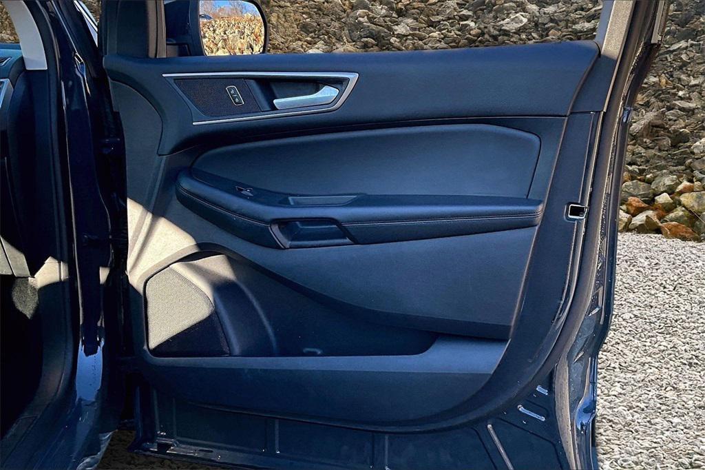 used 2021 Ford Edge car, priced at $19,995