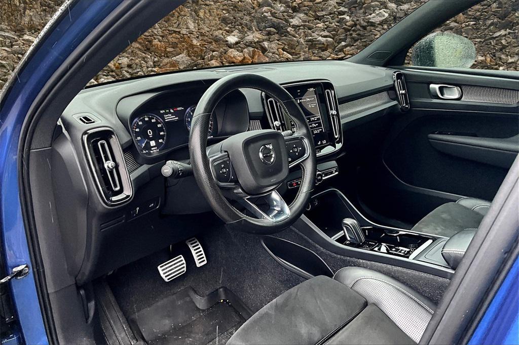 used 2021 Volvo XC40 car, priced at $17,995