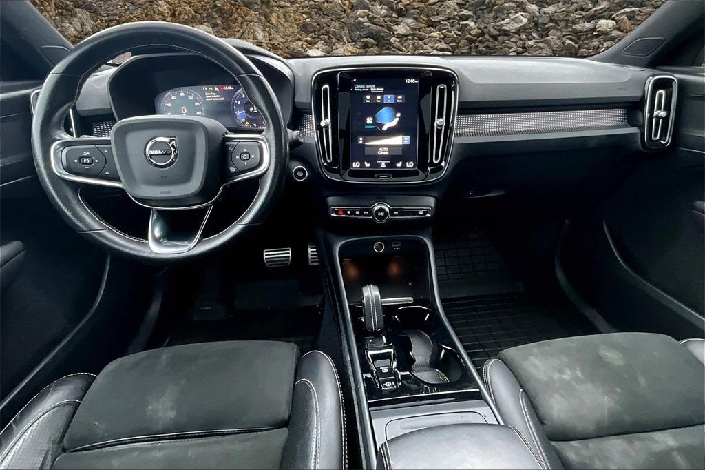 used 2021 Volvo XC40 car, priced at $17,995