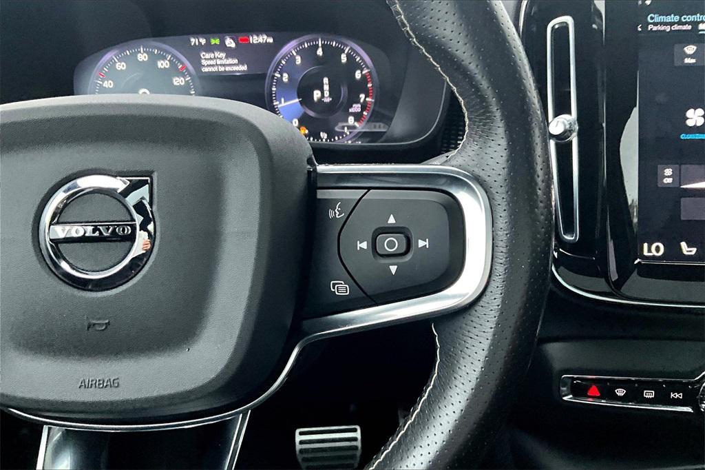 used 2021 Volvo XC40 car, priced at $17,995