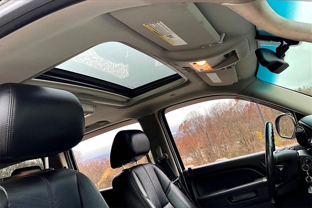 used 2013 Chevrolet Suburban car, priced at $11,995