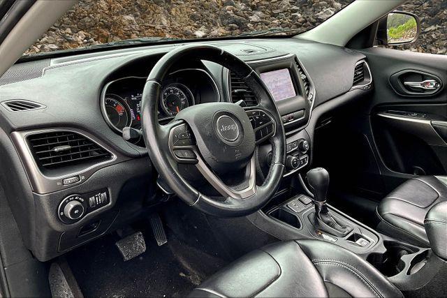 used 2019 Jeep Cherokee car, priced at $9,995