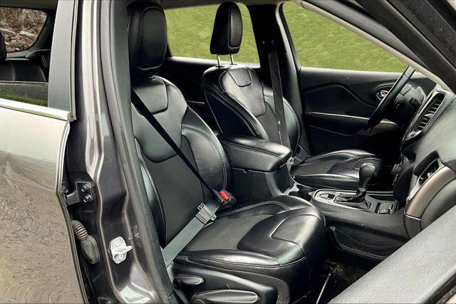 used 2019 Jeep Cherokee car, priced at $9,995