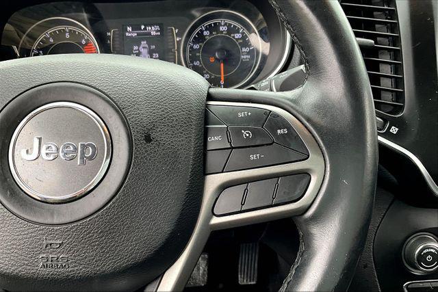 used 2019 Jeep Cherokee car, priced at $9,995