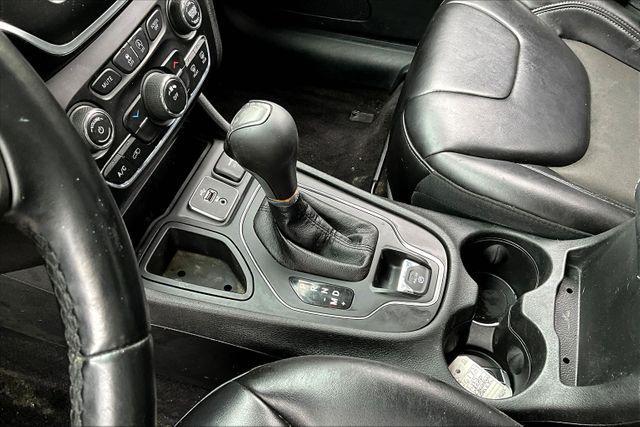used 2019 Jeep Cherokee car, priced at $9,995