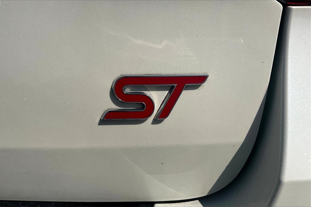 used 2021 Ford Explorer car, priced at $30,995