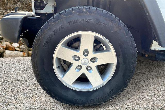 used 2014 Jeep Wrangler Unlimited car, priced at $13,995