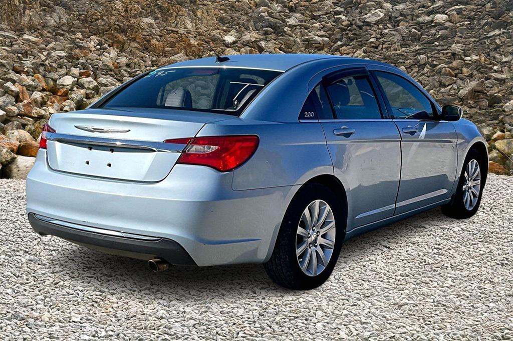 used 2014 Chrysler 200 car, priced at $5,495