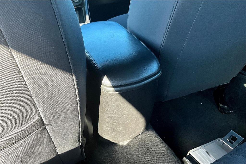 used 2014 Chrysler 200 car, priced at $5,495