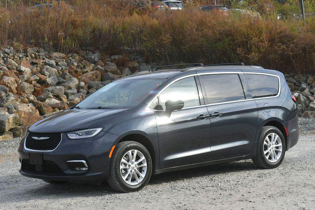 used 2021 Chrysler Pacifica car, priced at $19,995