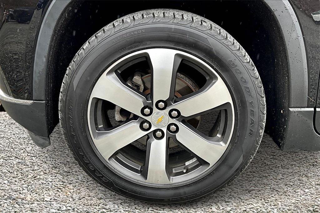 used 2020 Chevrolet Traverse car, priced at $17,995