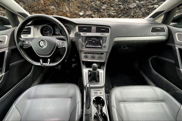 used 2015 Volkswagen Golf SportWagen car, priced at $10,995
