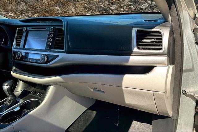 used 2018 Toyota Highlander car, priced at $19,995