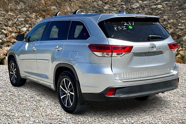 used 2018 Toyota Highlander car, priced at $19,995