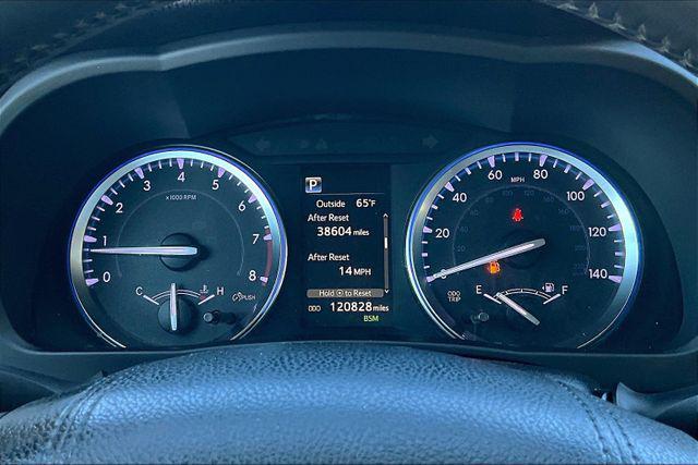 used 2018 Toyota Highlander car, priced at $19,995