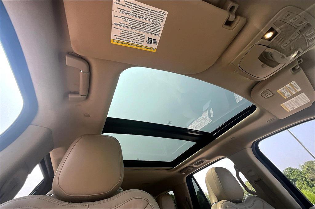 used 2020 Lincoln Navigator car, priced at $32,995