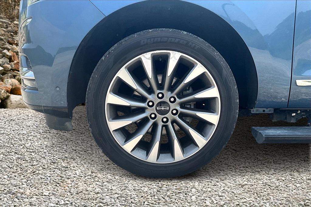 used 2020 Lincoln Navigator car, priced at $32,995