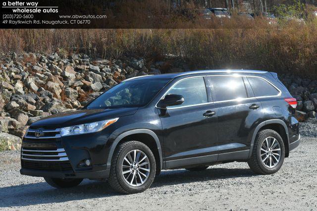 used 2019 Toyota Highlander car, priced at $23,995