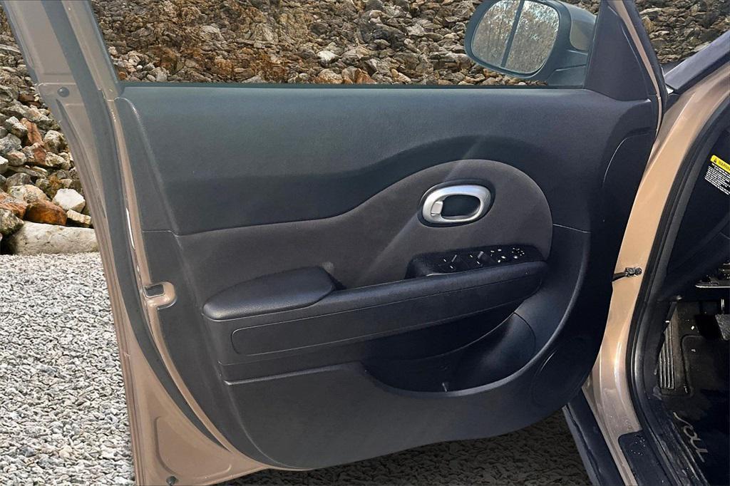 used 2015 Kia Soul car, priced at $6,995