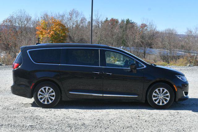 used 2019 Chrysler Pacifica car, priced at $17,995